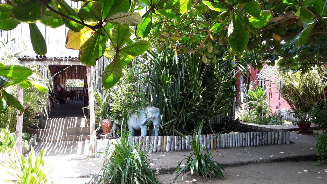 Hotel Robinson Plage Lomé Eksteriør bilde